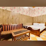 New Lucknow Hotel